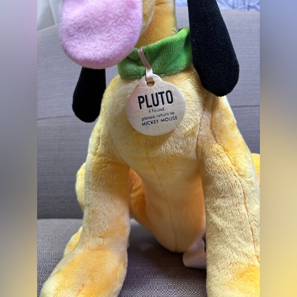 Disney Store Official Pluto Medium Soft Plush Toy, Medium 13 3/4 inches - Picture 2 of 6